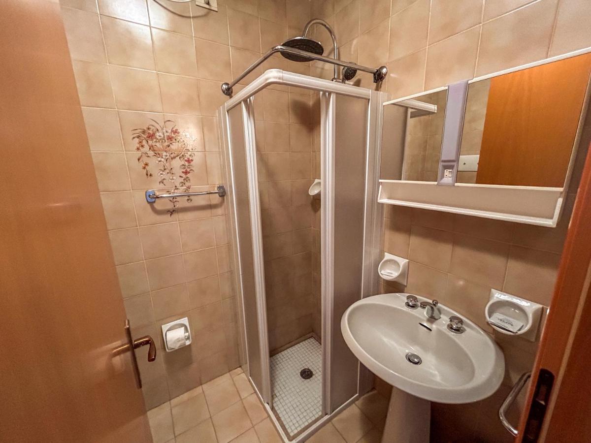 Monolocale Ombrellone Incluso Apartman Lignano Sabbiadoro Kültér fotó